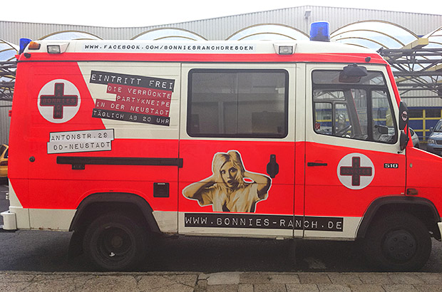 Krankenwagen Designfolierung