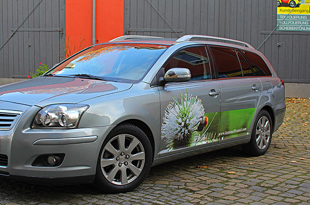 Toyota Avensis Designfolierung